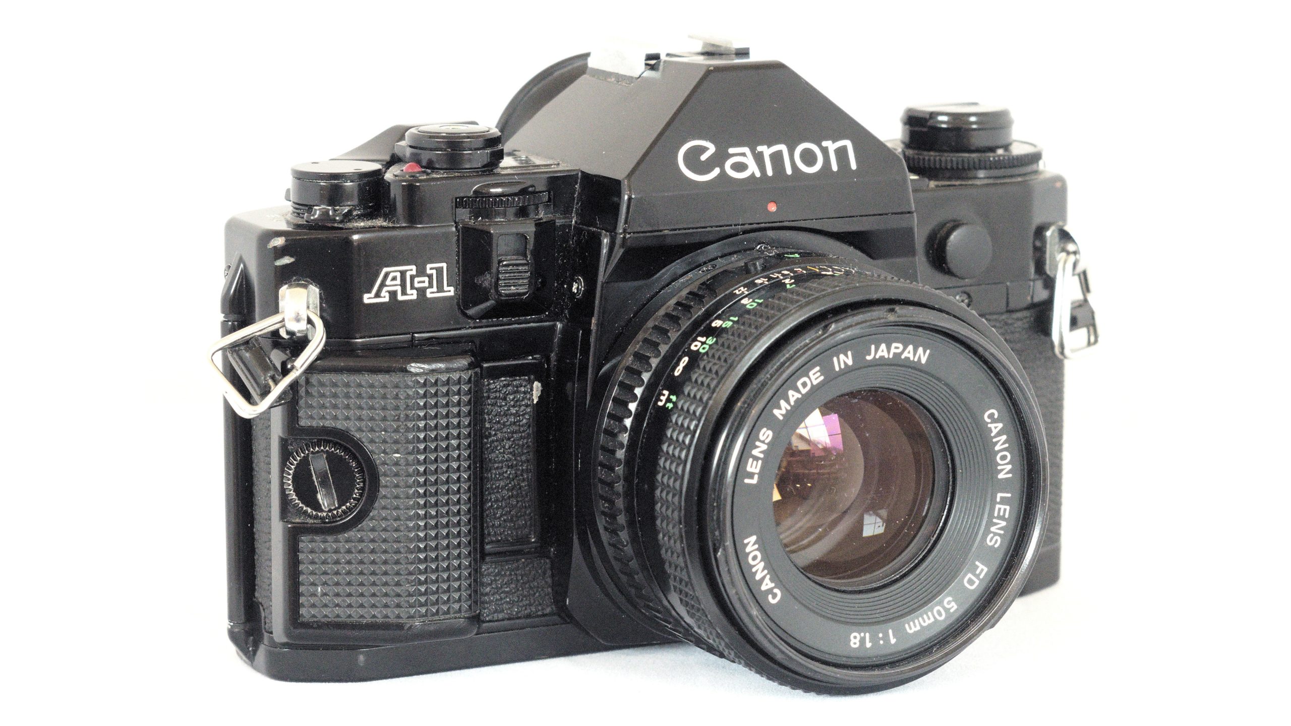 Canon researches interest in retro-style camera body